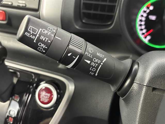 ホンダ Ｎ ＢＯＸ G Lパッケージ 埼玉県 2014(平26)年 1.7万km 黒 純正７インチナビ　/片側パワースライドドア　/ＥＴＣ　/スペアキー　/ｉｐｏｄ　/ＡＵＸ　/純正フロアマット　/ドアバイザー　/プッシュスタート　/ステアリングリモコン　/純正１４インチアルミホイール　/ＦＭ　/ＡＭ