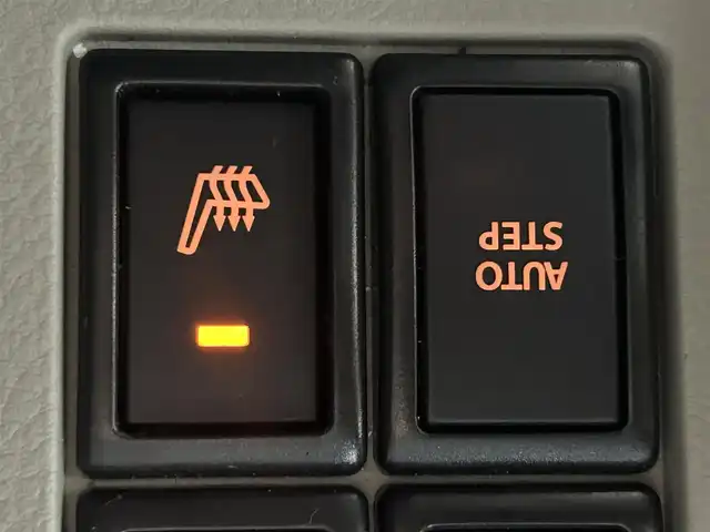 スズキ エブリィ ワゴン PZターボ スペシャル ハイルーフ 大阪府 2025(令7)年 0.2万km パールホワイト ワンオーナー　社外ナビＴＶ　バックカメラ　衝突軽減　両側パワスラ　シートヒーター　ＥＴＣ　クリアランスソナー　レーンアシスト　アイドリングストップ　ＬＥＤヘッドライト　スマートキー　プッシュスタート