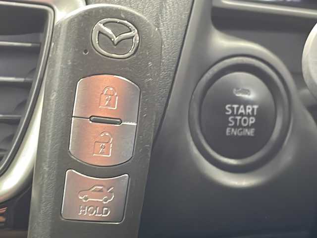 マツダ アクセラ 15S 愛媛県 2013(平25)年 4.6万km ディープクリスタルブルーマイカ 純正ナビ/・フルセグ/BT/CD/DVD/バックカメラ/ETC/クルーズコントロール/ステアリングスイッチ/ウィンカーミラー/オートライト/フォグランプ/リアビークルモニタリングシステム/スマートキー/プッシュスタート