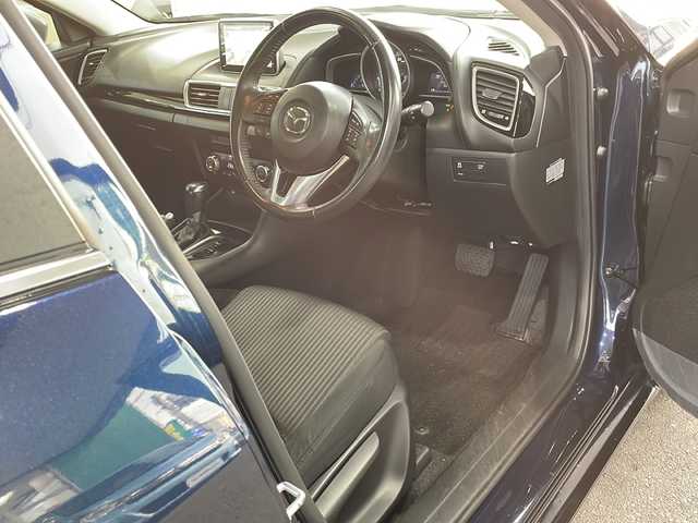 マツダ アクセラ 15S 愛媛県 2013(平25)年 4.6万km ディープクリスタルブルーマイカ 純正ナビ/・フルセグ/BT/CD/DVD/バックカメラ/ETC/クルーズコントロール/ステアリングスイッチ/ウィンカーミラー/オートライト/フォグランプ/リアビークルモニタリングシステム/スマートキー/プッシュスタート