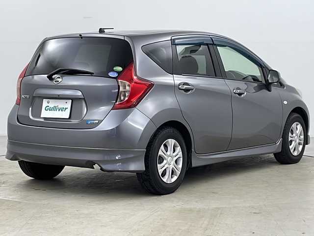 日産 ノート X DIG－S 道央・札幌 2013(平25)年 9.6万km ダークメタルグレー ・純正ナビTV&CD/・純正エンジンスターター/・プッシュスタート/・ECO MODE/・アイドリングストップ/・フォグランプ/・横滑り防止/・ヘッドライトレベライザー/・純正AWサマータイヤ積込/・スマートキー
