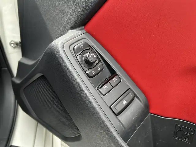 トヨタ ＧＲ８６ RZ 愛知県 2024(令6)年 2.6万km クリスタルホワイトパール ワンオーナー/純正メモリナビ/(FM/AM/CD/DVD/BT/USB/iPod/フルセグ)/アイサイト/・全車速追従クルーズコントロール/・後側方警戒支援システム/・後退時ブレーキアシスト/・リアコーナーセンサー/プリクラッシュブレーキ/純正GRマフラー/GRエアロ/バックカメラ/ドライブレコーダー/ハーフレザーシート/シートヒーター/純正AW18インチ/パドルシフト/LEDヘッドライト/ETC/電動格納ミラー/革巻きステアリング/プッシュスタート/スマートキー・スペアキー１本/ステアリングリモコン/ハンズフリー/ABS/保証書