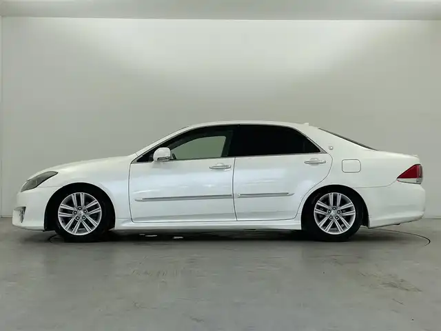 トヨタ クラウン アスリート 群馬県 2012(平24)年 6.6万km ホワイトパールクリスタルシャイン TEIN車高調/純正8インチナビ/・AM/FM/CD/DVD/HDD/USB/AUX/フルセグTV/バックカメラ/前席パワーシート/ステアリングスイッチ/プッシュスタート/スマートキー/電動格納ミラー/純正ビルトインETC