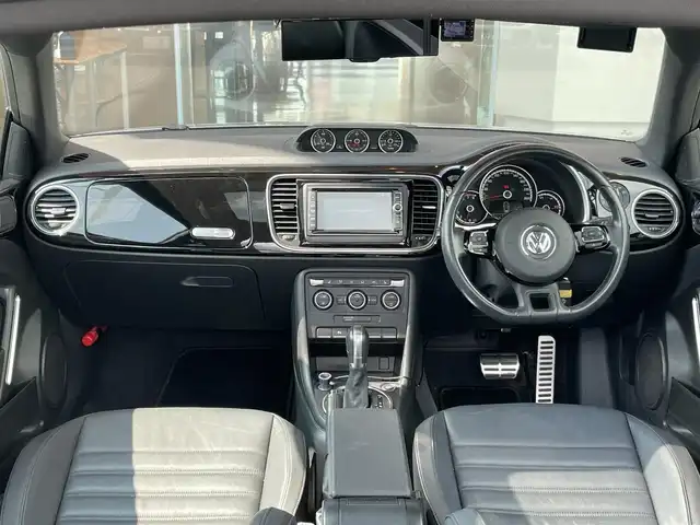 フォルクスワーゲン ザ・ビートル ターボ 鹿児島県 2016(平28)年 5.5万km リフレックスシルバーメタリック 禁煙車/サンルーフ/純正ナビ/フルセグ/ドライブレコーダー/純正フロアマット/純正18インチアルミホイール/オートライト/スペアキー