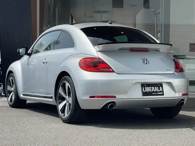 フォルクスワーゲン ザ・ビートル ターボ 鹿児島県 2016(平28)年 5.5万km リフレックスシルバーメタリック 禁煙車/サンルーフ/純正ナビ/フルセグ/ドライブレコーダー/純正フロアマット/純正18インチアルミホイール/オートライト/スペアキー