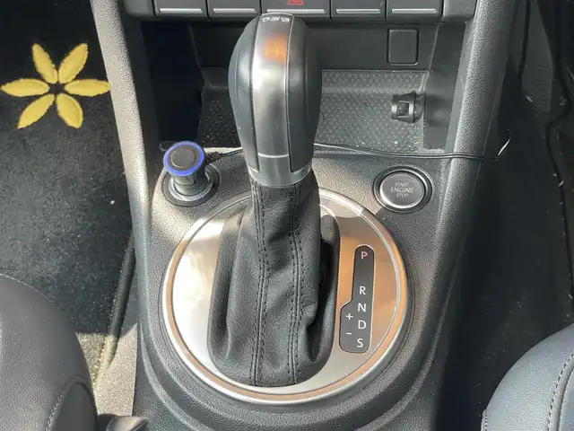 フォルクスワーゲン ザ・ビートル ターボ 鹿児島県 2016(平28)年 5.5万km リフレックスシルバーメタリック 禁煙車/サンルーフ/純正ナビ/フルセグ/ドライブレコーダー/純正フロアマット/純正18インチアルミホイール/オートライト/スペアキー