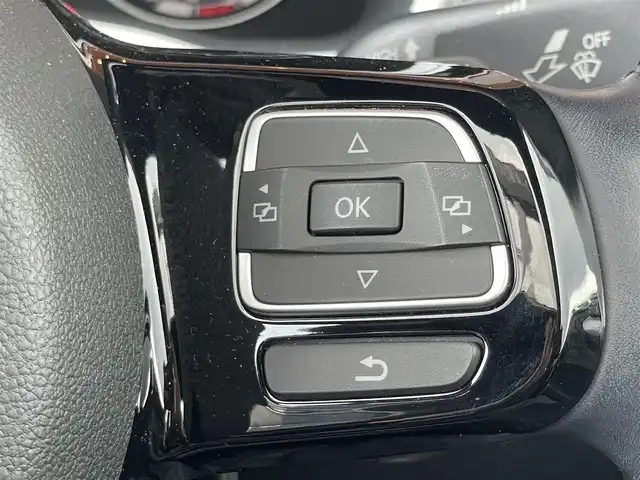 フォルクスワーゲン ザ・ビートル ターボ 鹿児島県 2016(平28)年 5.5万km リフレックスシルバーメタリック 禁煙車/サンルーフ/純正ナビ/フルセグ/ドライブレコーダー/純正フロアマット/純正18インチアルミホイール/オートライト/スペアキー