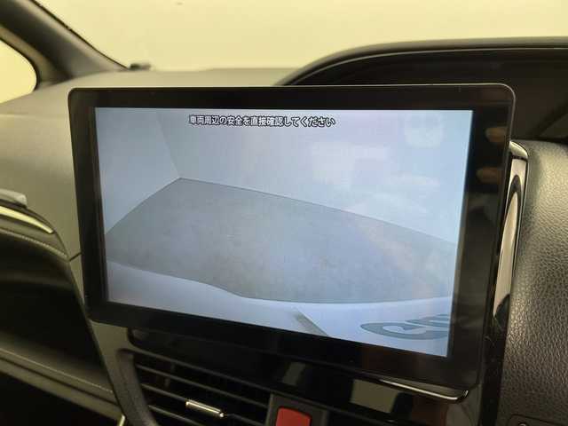 トヨタ エスクァイア ハイブリッド Gi 愛知県 2014(平26)年 14.7万km ホワイトパールクリスタルシャイン (株)IDOMが運営する【じしゃロン名古屋鳴海店】の自社ローン専用車両になりますこちらは現金またはオートローンご利用時の価格です。自社ローンご希望の方は別途その旨お申付け下さい/ ワンオーナー/社外ナビ/（フルセグ/DVD/CD）/フリップダウンモニター/両側パワースライドドア/クルーズコントロール/ワイヤレス充電/レザーシート/シートヒーター/ビルドインETC/リアサンシェード/スマートキー/プッシュスタートボタン/純正フロアマット