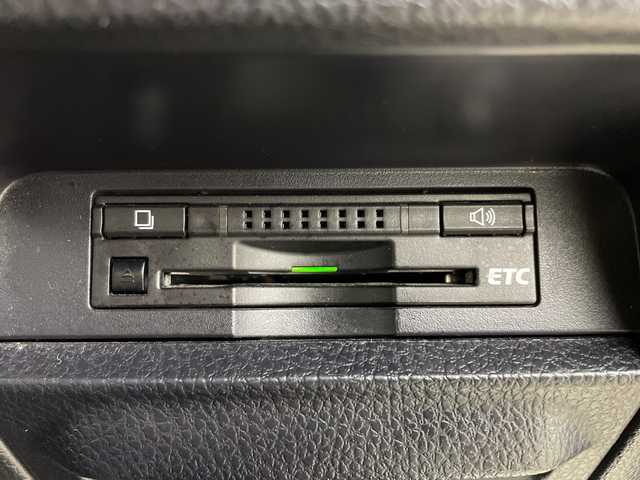 トヨタ エスクァイア ハイブリッド Gi 愛知県 2014(平26)年 14.7万km ホワイトパールクリスタルシャイン (株)IDOMが運営する【じしゃロン名古屋鳴海店】の自社ローン専用車両になりますこちらは現金またはオートローンご利用時の価格です。自社ローンご希望の方は別途その旨お申付け下さい/ ワンオーナー/社外ナビ/（フルセグ/DVD/CD）/フリップダウンモニター/両側パワースライドドア/クルーズコントロール/ワイヤレス充電/レザーシート/シートヒーター/ビルドインETC/リアサンシェード/スマートキー/プッシュスタートボタン/純正フロアマット