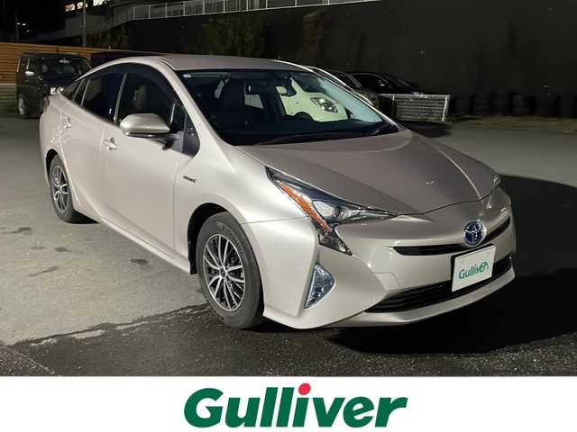 トヨタ プリウス S 山梨県 2018(平30)年 5.9万km スティールブロンドM 純正SDナビ（NSCD-W66）/CDBTフルセグテレビ/バックカメラ/アイドリングストップ/プッシュスタート/ETC/純正LEDヘッドライト