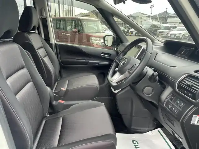日産 セレナ ハイウェイスターVセレクションⅡ 長崎県 2016(平28)年 9.1万km ブリリアントホワイトパール ワンオーナー/純正9型ナビ/（フルセグ・DVD・SD・BT・CD・FMAM)/純正フリップダウンモニター/エマージェンシーブレーキ/ドライブレコーダー/アラウンドビューモニター/オートライト/LEDヘッドライト/クルーズコントロール/両側パワースライドドア/スマートキー/ETC/アイドリングストップ/ステアリングスイッチ/スペアキー