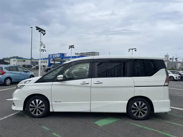 日産 セレナ ハイウェイスターVセレクションⅡ 長崎県 2016(平28)年 9.1万km ブリリアントホワイトパール ワンオーナー/純正9型ナビ/（フルセグ・DVD・SD・BT・CD・FMAM)/純正フリップダウンモニター/エマージェンシーブレーキ/ドライブレコーダー/アラウンドビューモニター/オートライト/LEDヘッドライト/クルーズコントロール/両側パワースライドドア/スマートキー/ETC/アイドリングストップ/ステアリングスイッチ/スペアキー