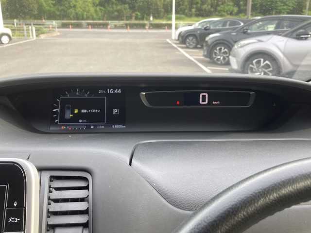日産 セレナ ハイウェイスター 佐賀県 2016(平28)年 9.1万km ブリリアントホワイトパール ワンオーナー/純正9型ナビ/純正フリップダウンモニター/エマージェンシーブレーキ/LDW/ドライブレコーダー/アラウンドビューモニター/オートライト/LEDヘッドライト/クルーズコントロール/両側パワースライドドア/スマートキー/ETC/アイドリングストップ/ステアリングスイッチ/スペアキー/純正AW
