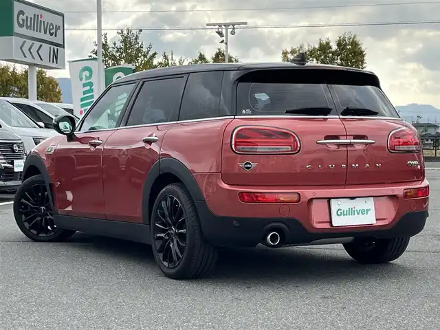 ＭＩＮＩ ＢＭＷ ミニ クラブマン クーパーD 奈良県 2022(令4)年 2.3万km 赤 ワンオーナー　/前後ドライブレコーダー　［ＺＤＲ－０３５］　/純正ナビ純正シート　［ハーフレザー］　/純正１７ＡＷ　/純正ミラー型ＥＴＣ　/バックモニター　/パーキングアシスト　/ＬＥＤヘッドライト　/スペアキー/アイドリングストップ