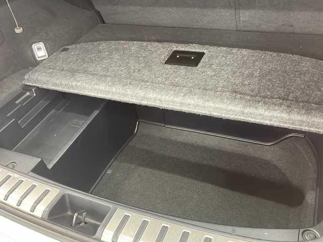 レクサス ＮＸ 300h バージョンL 長崎県 2015(平27)年 9.4万km ソニックチタニウム 純正メモリナビ/（DVD/フルセグTV/Bluetooth/MSV）/バックカメラ/ビルトインETC/革シート/パワーシート/シートヒーター/エアシート/パワーバックドア/ステアマチック/クルーズコントロール/車線逸脱警報/横滑り防止機能/純正LEDヘッドライト/純正18インチアルミホイール/スマートキー/スペアキー2本（1本カードキー）/保証書/取扱説明書