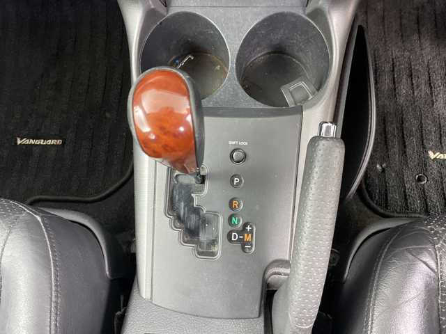 トヨタ ヴァンガード 240S Gパッケージ 道央・札幌 2012(平24)年 11.6万km ブラキッシュレッドマイカ ・4WD/・純正HDDナビ（BT/TV/DVD/CD/SD）/・USB/VTR/・バックカメラ/・オートライト/・パワーシート（D＋N席）/・寒冷地仕様/・ETC/・クルーズコントロース（追従無）/・シートヒーター（D＋N席）/・ワイパーデアイザー/・夏タイヤ純正AWセット積込（225/65/R17）