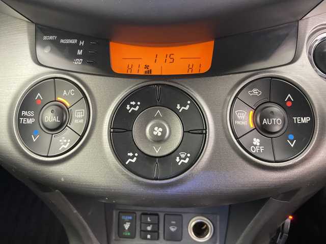 トヨタ ヴァンガード 240S Gパッケージ 道央・札幌 2012(平24)年 11.6万km ブラキッシュレッドマイカ ・4WD/・純正HDDナビ（BT/TV/DVD/CD/SD）/・USB/VTR/・バックカメラ/・オートライト/・パワーシート（D＋N席）/・寒冷地仕様/・ETC/・クルーズコントロース（追従無）/・シートヒーター（D＋N席）/・ワイパーデアイザー/・夏タイヤ純正AWセット積込（225/65/R17）