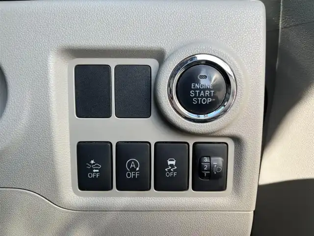 トヨタ パッソ X Lパッケージ S 鳥取県 2018(平30)年 4.5万km ダークエメラルドマイカ ４WD/純正ナビ/ワンセグ/DVD/CD/BT/バックカメラ/ETC/レーンキープアシスト/純正14インチアルミホイール/プッシュエンジンスタート/アイドリングストップ/フロアマット/ドアバイザー/取扱説明書/スペアキー