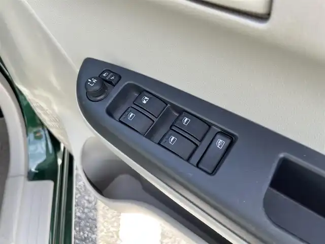 トヨタ パッソ X Lパッケージ S 鳥取県 2018(平30)年 4.5万km ダークエメラルドマイカ ４WD/純正ナビ/ワンセグ/DVD/CD/BT/バックカメラ/ETC/レーンキープアシスト/純正14インチアルミホイール/プッシュエンジンスタート/アイドリングストップ/フロアマット/ドアバイザー/取扱説明書/スペアキー