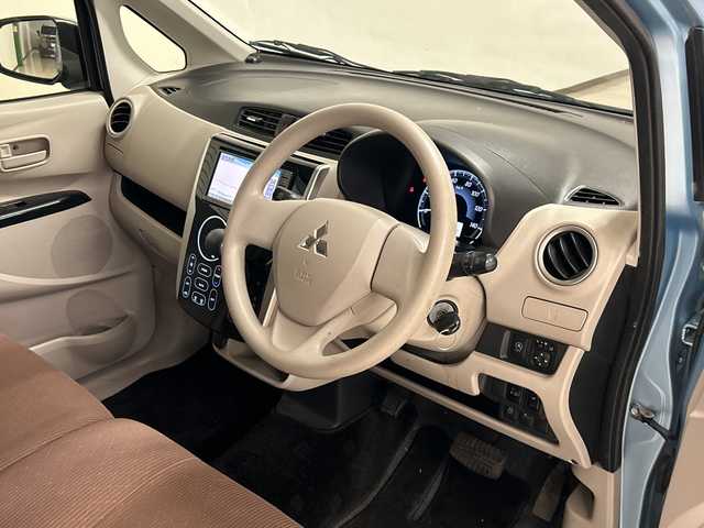 三菱 ｅＫワゴン M e－アシスト 熊本県 2017(平29)年 6.6万km ウィーターブルーM 衝突軽減システム　ＫＥＮＷＯＯＤナビ　ＣＤ　ＤＶＤ　Ｂｌｕｅｔｏｏｔｈ　ワンセグＴＶ　ＵＳＢ　運転席シートヒーター　社外フロアマット　ハロゲンヘッドライト　取扱説明書　保証書　横滑り防止　Ｗエアバッグ　キーレス