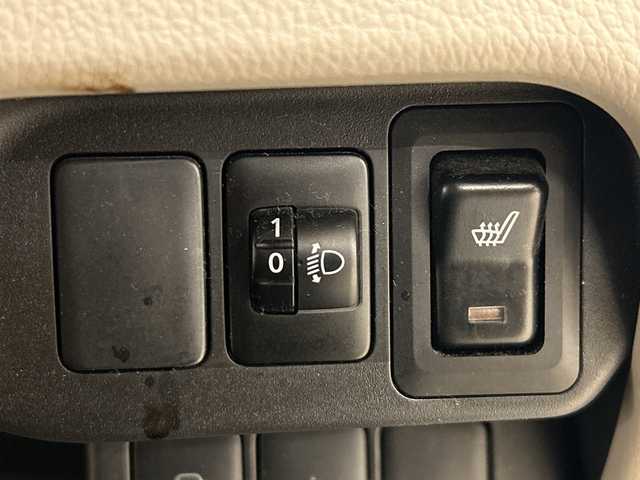 三菱 ｅＫワゴン M e－アシスト 熊本県 2017(平29)年 6.6万km ウィーターブルーM 衝突軽減システム　ＫＥＮＷＯＯＤナビ　ＣＤ　ＤＶＤ　Ｂｌｕｅｔｏｏｔｈ　ワンセグＴＶ　ＵＳＢ　運転席シートヒーター　社外フロアマット　ハロゲンヘッドライト　取扱説明書　保証書　横滑り防止　Ｗエアバッグ　キーレス