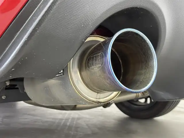 スバル ＢＲＺ S 群馬県 2012(平24)年 5.1万km ライトニングレッド HDDナビ/（CD/DVD/HDD/Bluetooth/AM/FM）/バックカメラ/HIDヘッドライト/オートライト/純正17インチアルミホイール/プッシュスタート/スマートキー/社外17インチAWスタッドレスタイヤ積込/社外エアクリーナー/柿本マフラー/W/サイド/カーテンエアバッグ
