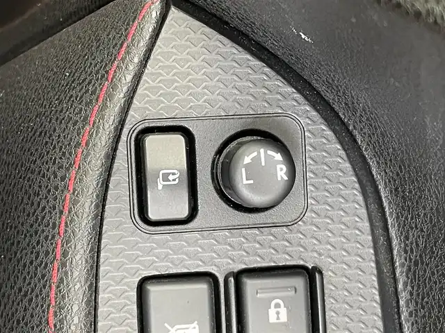 スバル ＢＲＺ S 群馬県 2012(平24)年 5.1万km ライトニングレッド HDDナビ/（CD/DVD/HDD/Bluetooth/AM/FM）/バックカメラ/HIDヘッドライト/オートライト/純正17インチアルミホイール/プッシュスタート/スマートキー/社外17インチAWスタッドレスタイヤ積込/社外エアクリーナー/柿本マフラー/W/サイド/カーテンエアバッグ