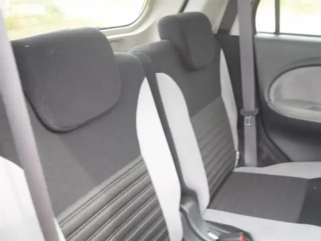 ダイハツ キャスト アクティバ X リミテッド SAⅢ 兵庫県 2019(令1)年 3万km ファイアークォーツレッドM スマートキー/プッシュスタート/スマートアシスト３/社外ディスプレイオーディオ/ドライブレコーダー/シートヒーター/アイドリングストップ/ハイビームアシスト/ETC/フロアマット/オートライト/衝突軽減ブレーキ/保証書、取り扱い説明書あり