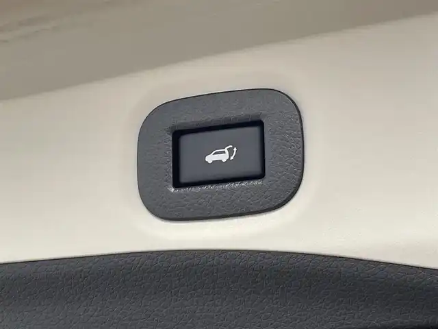 日産 エクストレイル 20Xi 佐賀県 2020(令2)年 4.9万km ダイヤモンドブラック 純正10インチSDナビゲーション/・フルセグTV/CD/DVD/SD/Bluetooth/アラウンドビューモニター/前方ドライブレコーダー/ビルトインETC/リモコンオートバックドア/純正リモコンエンジンスターター/ミラーヒーター/デジタルインナーミラー/電子パーキングブレーキ/・AUTO HOLD機能/赤レザー調シートカバー/全席シートヒーター/革巻きステアリング/ステアリングリモコン/純正18インチアルミホイール/純正LEDヘッドライト/社外LED球フォグランプ/純正フロアマット/純正ドアバイザ―/新車保証書/取扱説明書/スペアキー１本/プロパイロット/・インテリジェントクルーズコントロール/・エマージェンシーブレーキ/・前後クリアランスソナー/・クロストラフィック/・車線逸脱警報/・ブラインドスポットインフォメーション