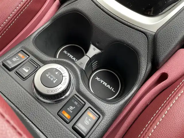 日産 エクストレイル 20Xi 佐賀県 2020(令2)年 4.9万km ダイヤモンドブラック 純正10インチSDナビゲーション/・フルセグTV/CD/DVD/SD/Bluetooth/アラウンドビューモニター/前方ドライブレコーダー/ビルトインETC/リモコンオートバックドア/純正リモコンエンジンスターター/ミラーヒーター/デジタルインナーミラー/電子パーキングブレーキ/・AUTO HOLD機能/赤レザー調シートカバー/全席シートヒーター/革巻きステアリング/ステアリングリモコン/純正18インチアルミホイール/純正LEDヘッドライト/社外LED球フォグランプ/純正フロアマット/純正ドアバイザ―/新車保証書/取扱説明書/スペアキー１本/プロパイロット/・インテリジェントクルーズコントロール/・エマージェンシーブレーキ/・前後クリアランスソナー/・クロストラフィック/・車線逸脱警報/・ブラインドスポットインフォメーション