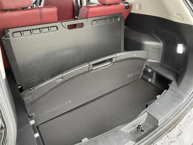 日産 エクストレイル 20Xi 佐賀県 2020(令2)年 4.9万km ダイヤモンドブラック 純正10インチSDナビゲーション/・フルセグTV/CD/DVD/SD/Bluetooth/アラウンドビューモニター/前方ドライブレコーダー/ビルトインETC/リモコンオートバックドア/純正リモコンエンジンスターター/ミラーヒーター/デジタルインナーミラー/電子パーキングブレーキ/・AUTO HOLD機能/赤レザー調シートカバー/全席シートヒーター/革巻きステアリング/ステアリングリモコン/純正18インチアルミホイール/純正LEDヘッドライト/社外LED球フォグランプ/純正フロアマット/純正ドアバイザ―/新車保証書/取扱説明書/スペアキー１本/プロパイロット/・インテリジェントクルーズコントロール/・エマージェンシーブレーキ/・前後クリアランスソナー/・クロストラフィック/・車線逸脱警報/・ブラインドスポットインフォメーション