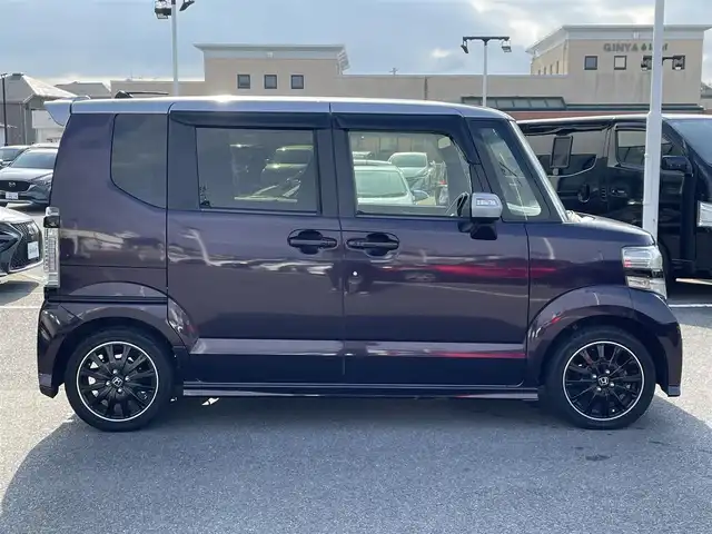 ホンダ Ｎ ＢＯＸ 2トーン カスタム G ターボLパッケージ 長崎県 2016(平28)年 8.8万km パープルⅡ 純正メモリーナビ/CD/DVD/BT/バックカメラ/両側パワースライドドア/ステアリングスイッチ/クルーズコントロール/CTBA/パドルシフト/ハーフレザーシート/LEDヘッドライト/オートライト/ドライブレコーダー/ビルトインETC
