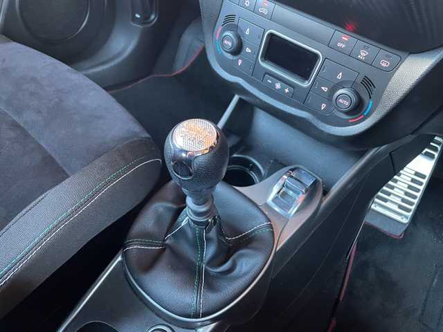 アルファロメオ ミト クアドリフォリオ ヴェルデ LTD 愛知県 2012(平24)年 12万km 赤 50台限定車/6MT/純正オーディオ/CD/FM/AM/ETC/キセノンヘッドライト/オートライト/純正18インチAW