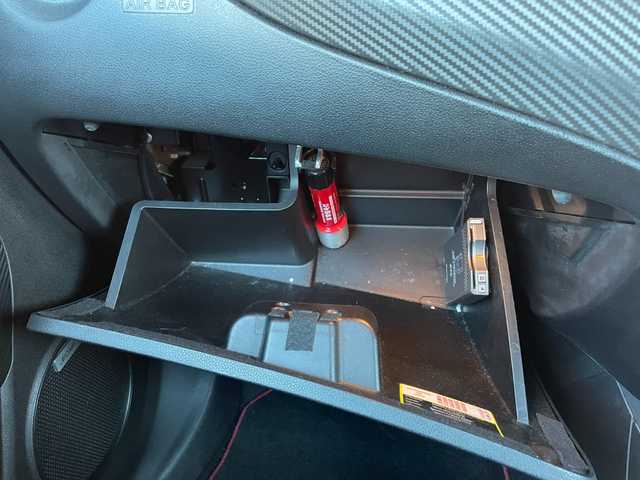 アルファロメオ ミト クアドリフォリオ ヴェルデ LTD 愛知県 2012(平24)年 12万km 赤 50台限定車/6MT/純正オーディオ/CD/FM/AM/ETC/キセノンヘッドライト/オートライト/純正18インチAW