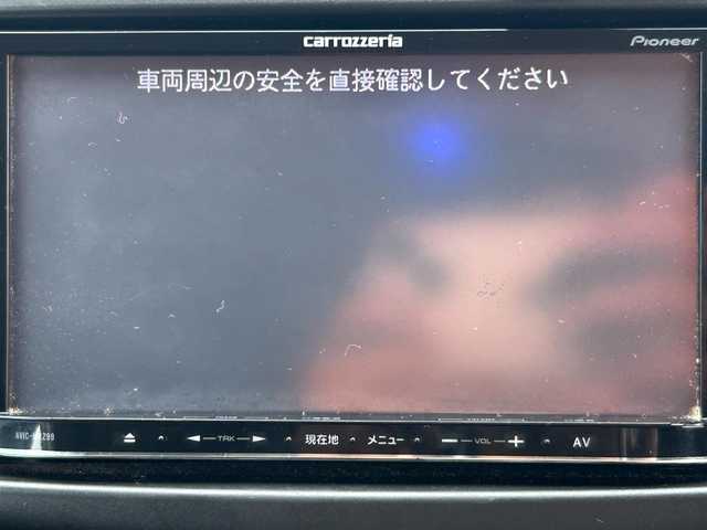スズキ スイフト XG 熊本県 2014(平26)年 14.1万km スノーホワイトパール 社外ナビ/・AM/FM/CD/DVD/BT/・フルセグTV/横滑り防止機能/電動格納ミラー/ETC/ミラーレーダー探知機(COMTEC ZERO53M)/ヘッドライトレベライザー/純正ドアバイザー/トノカバー/純正フロアマット/社外アルミホイール/スマートキー/・スペアキー