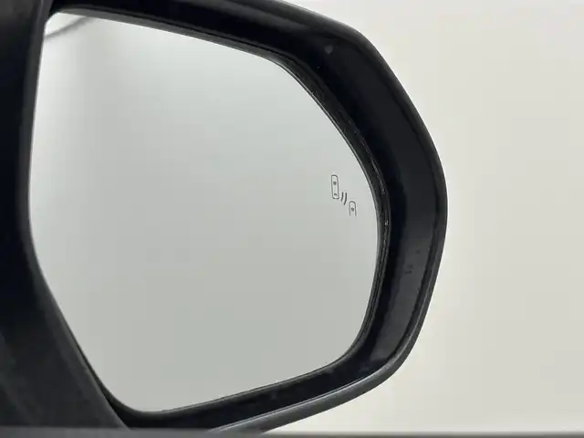 トヨタ Ｃ－ＨＲ G モード ネロ 福岡県 2019(平31)年 4.6万km ブラック/ホワイトパールクリスタルシャイン 2トーン ワンオーナー　/純正９型ナビ　/バックカメラ　/ビルトインＥＴＣ　/レーダークルコン　/コーナーセンサー　/衝突被害軽減ブレーキ　/レーンキープ　/ＢＳＭ　/ハーフレザー　/寒冷地仕様　/シートヒーター　/純正１８インチＡＷ　/Bi-BeanLEDヘッドランプ