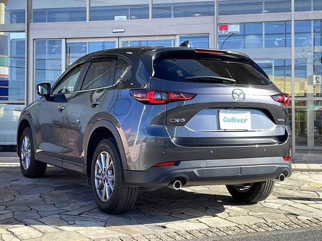 マツダ ＣＸ－５ XD スマートエディション 静岡県 2023(令5)年 1.8万km マシーングレープレミアムM 純正ナビ/・FM/AM/・Bluetooth/・USB/・スマートフォン連携/・フルセグTV/主要装備/・３６０°ビューモニター/・レーダークルコン/・ブラインドスポットモニタリング/・ヘッドアップディスプレイ/・クリアランスソナー/・アダプティブＬＥＤヘッドライト/・アイドリングストップ/・ドライブレコーダー/・車線逸脱警告/・MTモード付AT/・オートホールド