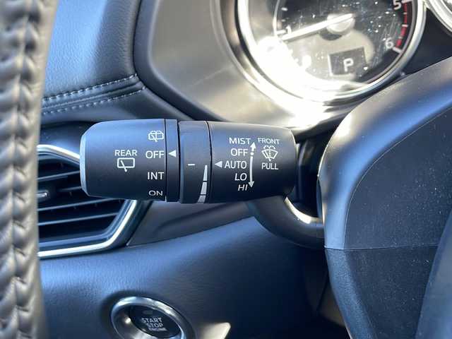 マツダ ＣＸ－５ XD スマートエディション 静岡県 2023(令5)年 1.8万km マシーングレープレミアムM 純正ナビ/・FM/AM/・Bluetooth/・USB/・スマートフォン連携/・フルセグTV/主要装備/・３６０°ビューモニター/・レーダークルコン/・ブラインドスポットモニタリング/・ヘッドアップディスプレイ/・クリアランスソナー/・アダプティブＬＥＤヘッドライト/・アイドリングストップ/・ドライブレコーダー/・車線逸脱警告/・MTモード付AT/・オートホールド