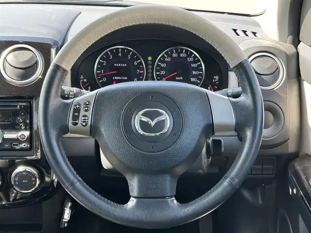 マツダ ベリーサ L 道央・札幌 2012(平24)年 6.7万km クリスタルホワイトパールマイカ 4WD/社外CD/AUX/レザーシート/ETC/HID/フロントフォグ/キーフリシステム/電格ミラー/オートライト