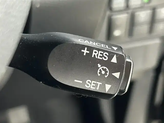 トヨタ ルーミー カスタムG S 大阪府 2018(平30)年 2.8万km ブラックマイカメタリック 社外ＳＤナビ　衝突軽減　Ｂカメラ　両側パワスラ　クルーズコントロール　スペアキー　ＬＥＤオートライト　ドライブレコーダー　フォグランプ　電動ミラー　スマートキー　純正フロアマット　純正アルミホイール