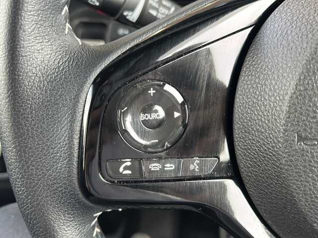 ホンダ Ｎ ＢＯＸ カスタム L スタイル+ブラック 静岡県 2022(令4)年 3.6万km プラチナホワイトパール 純正ナビ/・CD/DVD/・FM/AM/・フルセグTV/・SD/Music Rack/・USB/・Bluetooth/ホンダセンシング/●衝突軽減ブレーキ（CMBS）/●誤発進抑制機能/●歩行者事故低減ステアリング/●路外逸脱抑制機能/●渋滞追従機能付アダプティブクルーズコントロール（ACC）/●車線維持支援システム（LKAS）/●先行車発進お知らせ機能/●標識認識機能/●後方誤発進抑制機能/●オートハイビーム/主要装備/・バックカメラ/・ＥＴＣ/・運転席＋助手席シートヒーター/・電動パーキング/・ドライブレコーダー/・コーナーセンサー/・両側パワスラ/・サイドカーテンエアバッグ/・アレルクリーンプラスシート