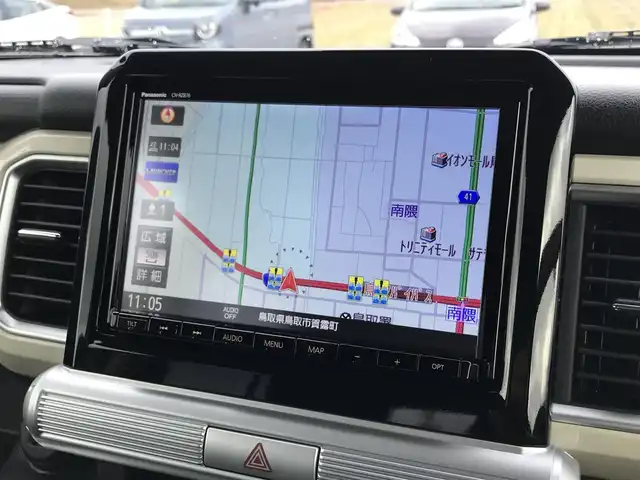 スズキ クロスビー HYBRID MZ 鳥取県 2024(令6)年 0.7万km タフカーキパールメタリック/ホワイト2トーン ターボ車/純正8インチナビ/フルセグ/CD/DVD/BT/USB/全方位カメラ/スズキセーフティサポート/レーンキープアシスト/レーダークルーズコントロール/コーナーセンサー/前席シートヒーター/パドルシフト/LEDヘットライト/フォグライト/純正16インチアルミホイール/プッシュエンジンスタート/アイドリングストップ/スマートキー/フロアマット/ドアバイザー