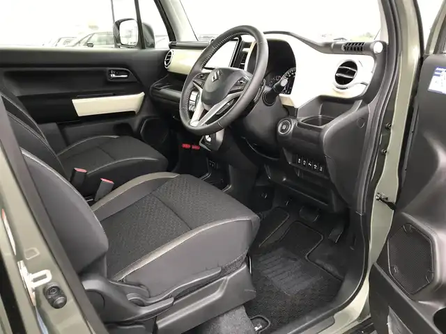 スズキ クロスビー HYBRID MZ 鳥取県 2024(令6)年 0.7万km タフカーキパールメタリック/ホワイト2トーン ターボ車/純正8インチナビ/フルセグ/CD/DVD/BT/USB/全方位カメラ/スズキセーフティサポート/レーンキープアシスト/レーダークルーズコントロール/コーナーセンサー/前席シートヒーター/パドルシフト/LEDヘットライト/フォグライト/純正16インチアルミホイール/プッシュエンジンスタート/アイドリングストップ/スマートキー/フロアマット/ドアバイザー