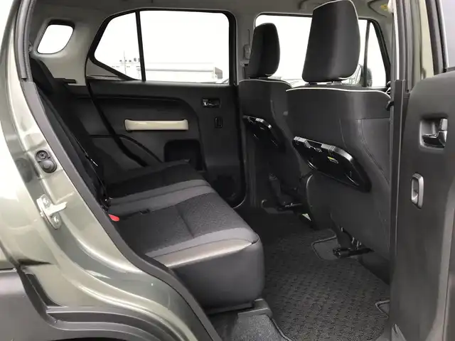 スズキ クロスビー HYBRID MZ 鳥取県 2024(令6)年 0.7万km タフカーキパールメタリック/ホワイト2トーン ターボ車/純正8インチナビ/フルセグ/CD/DVD/BT/USB/全方位カメラ/スズキセーフティサポート/レーンキープアシスト/レーダークルーズコントロール/コーナーセンサー/前席シートヒーター/パドルシフト/LEDヘットライト/フォグライト/純正16インチアルミホイール/プッシュエンジンスタート/アイドリングストップ/スマートキー/フロアマット/ドアバイザー