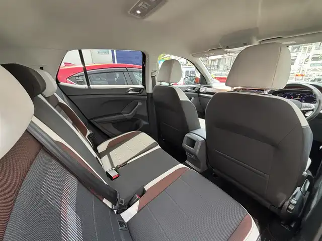 フォルクスワーゲン ＶＷ Ｔ－クロス TSI 1stプラス 熊本県 2021(令3)年 3.1万km ディープブラックパールエフェクト ディスプレイオーディオナビ機能付き/【フルセグTV/BT】/【AppleCarPlay/Androidauto/MirrorLink】/バックカメラ/アダプティブクルーズコントロール/ルーフレール/フロントアシスト/レーンアシスト/ブラインドスポットシステム/パークアシスト/リアトラフィックアラート/パークディスタンスコントロール/純正17インチAW/置くだけ充電/パドルシフト/ステアリングスイッチ/ビルトインETC/LEDオートライト