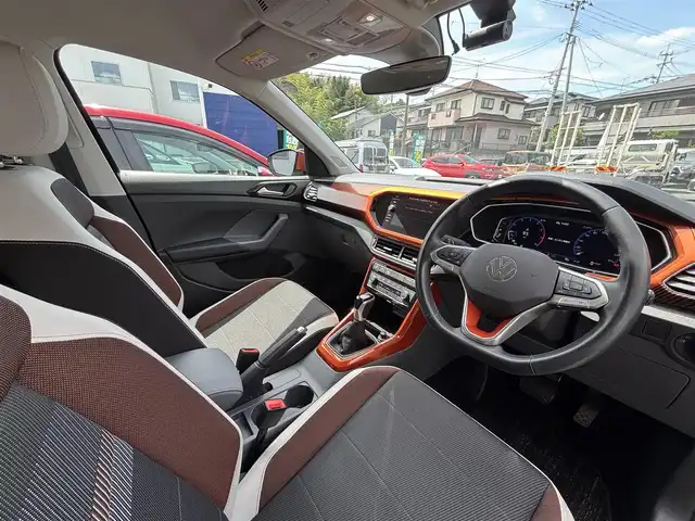 フォルクスワーゲン ＶＷ Ｔ－クロス TSI 1stプラス 熊本県 2021(令3)年 3.1万km ディープブラックパールエフェクト ディスプレイオーディオナビ機能付き/【フルセグTV/BT】/【AppleCarPlay/Androidauto/MirrorLink】/バックカメラ/アダプティブクルーズコントロール/ルーフレール/フロントアシスト/レーンアシスト/ブラインドスポットシステム/パークアシスト/リアトラフィックアラート/パークディスタンスコントロール/純正17インチAW/置くだけ充電/パドルシフト/ステアリングスイッチ/ビルトインETC/LEDオートライト