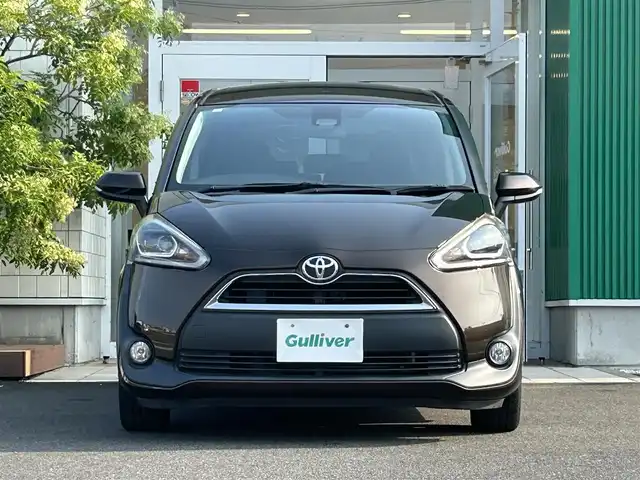 トヨタ シエンタ G 岡山県 2016(平28)年 4.6万km ヴィンテージブラウンパールクリスタルシャイン 純正ＳＤナビ　NSZT-W66T/フルセグTV、CD、DVD、Bluetooth、AM、FM/バックカメラ/ビルトインＥＴＣ/両側パワースライドドア/純正フロアマット/アイドリングストップ/シートヒーター【Ｄ席＋Ｎ席】/プッシュスタート/アイドリングストップ/３列シート/ウォークスルー/レーンキープアシスト/Wエアバック/衝突被害軽減システム