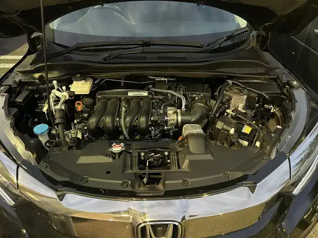 ホンダ ヴェゼル ハイブリッド Z ホンダセンシング 茨城県 2021(令3)年 5.4万km クリスタルブラックパール ホンダセンシング/クルーズコントロール/イモビライザー/純正モニター/バックカメラ/フルセグ/Bluetooth/ETC/ルーフレール/純正フロアマット/W＋カーテンエアバック