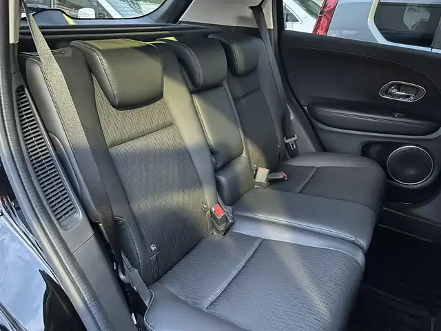 ホンダ ヴェゼル ハイブリッド Z ホンダセンシング 茨城県 2021(令3)年 5.4万km クリスタルブラックパール ホンダセンシング/クルーズコントロール/イモビライザー/純正モニター/バックカメラ/フルセグ/Bluetooth/ETC/ルーフレール/純正フロアマット/W＋カーテンエアバック