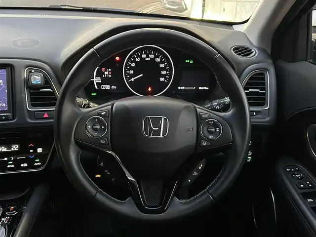 ホンダ ヴェゼル ハイブリッド Z ホンダセンシング 茨城県 2021(令3)年 5.4万km クリスタルブラックパール ホンダセンシング/クルーズコントロール/イモビライザー/純正モニター/バックカメラ/フルセグ/Bluetooth/ETC/ルーフレール/純正フロアマット/W＋カーテンエアバック
